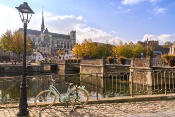 Amiens, vélo sur le quai Bélu